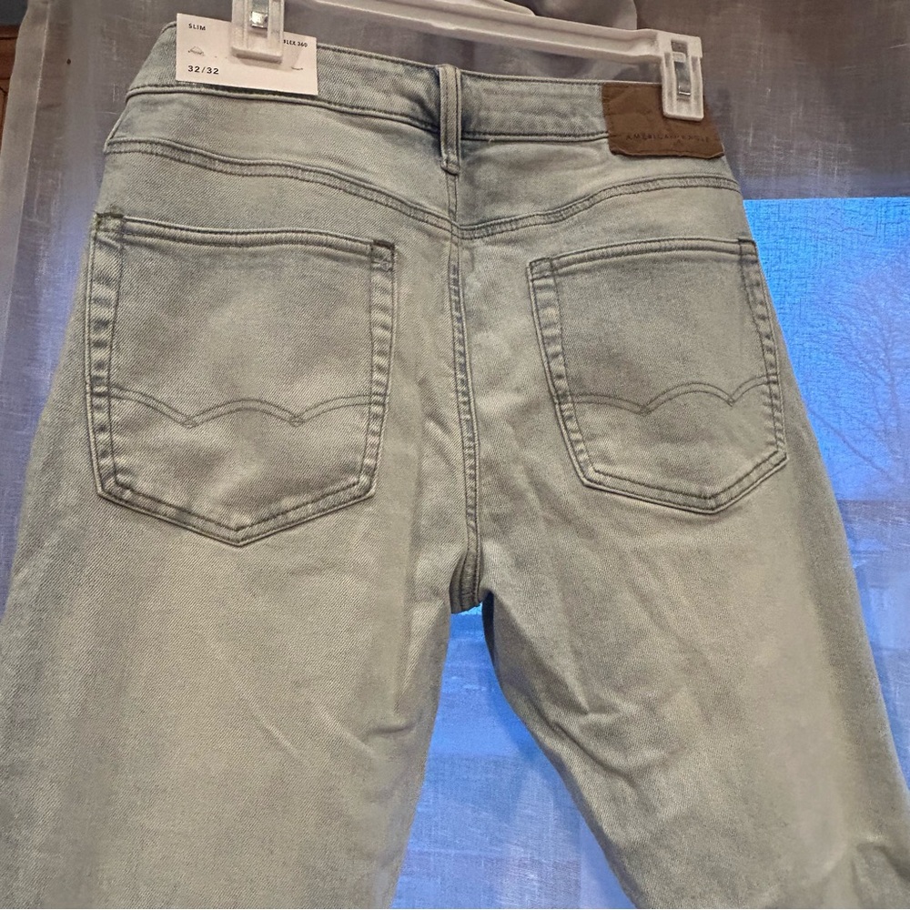 American Eagle Airflex 360 Light Blue Men's Distressed Jeans 32x32